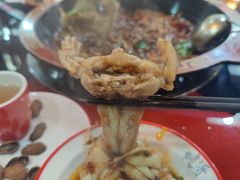 -烧哥美蛙肥肠鱼火锅·十五年社区店