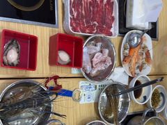 -杨老板·海鲜集市火锅·鲜切牛肉(中防万宝店)
