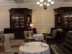 -Salon de Ville浦江汇(上海外滩华尔道夫酒店店)