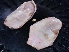 上等牛舌-炼火烤肉店