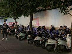 -正宗南铁拉叔沙煲螺·烧烤·秘制靓粥(南铁总店)