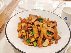 -胡子大厨·超级小炒肉(晶耀前滩店)