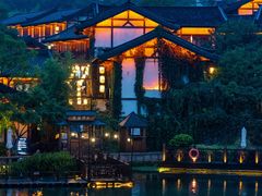 -茅山东方盐湖城景区