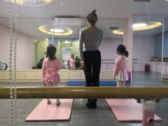 -舞研舞蹈培训(魏公村校区)