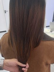 -V7 HAIR SALON