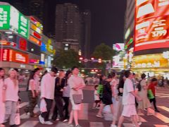 -黄兴南路步行商业街