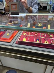 -周生生Chow Sang Sang(新世界店)