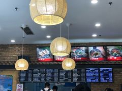 -秦香陕西食府(华贸天地店)