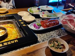 -老牌坊云南鱼豆花火锅(哈西万达店)