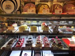 面包甜点陈列柜-巴黎贝甜(杨浦宝地店)