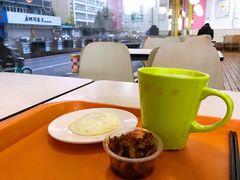 -六和餐饮(东城根店)