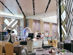大堂-前海华侨城JW万豪酒店·都会尚膳自助餐厅·牛排海鲜酒水畅飨