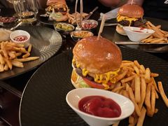 -LONG BAR 廊吧(外滩华尔道夫酒店)