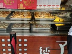 面包甜点陈列柜-矮子馅饼(大成路店)