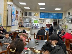 大堂-胡家包子·清真(大众巷店)