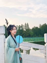 -彭彭的汉服体验馆(东湖林语店)