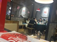 大堂-叶派龙虾•招牌香辣蟹·海鲜(中海国际店)