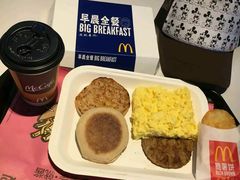 -麦当劳(轻轨曹杨路店)