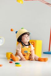 -小脚丫专业儿童摄影店