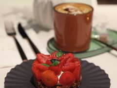 -潮一不贰·法式甜品·生日蛋糕·西式简餐(外滩店)