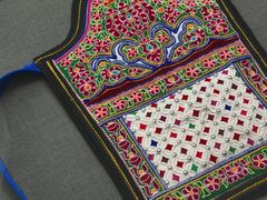 -北京服装学院民族服饰博物馆