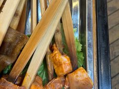 跑山小香猪儿肉-醉月城西昌火盆烧烤(天府店)