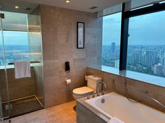 -上海龙之梦万丽酒店