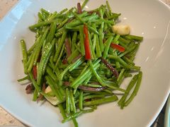 火腿炒藜蒿-半山腰·云南菜(侨福芳草地店)