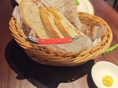 -弗兰克牛排西餐厅 Galla R By Ribone(上海首店)