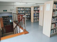 -上海市静安区图书馆(新闸路馆)