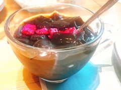 龟苓膏-临界音乐酒馆·小龙虾·江湖菜(华熙LIVE·鱼洞店)