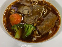 金牌红烧牛肉面-康师傅私房牛肉面(北京南站店)