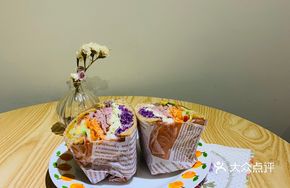 Beef and Vegetable Sandwich