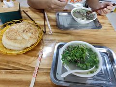 -刘一碗羊肚(绿地城市大脑数字产业小镇店)