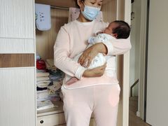 -苏州雏渐肥月嫂
