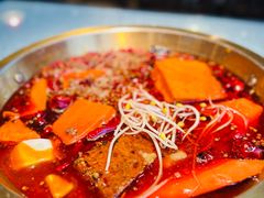 -小天鹅火锅·一线江景洪鼎旗舰店(洪崖洞店)