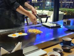 -丽思卡尔顿·炙焰·铁板烧餐厅