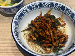肉丝葱油拌面-君东记本帮面馆(天钥桥路店)