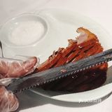 大快朵颐烤鸭时