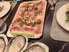 -斯普汇生蚝牛排馆(中骏世界城店)