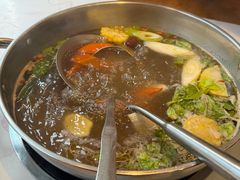 -乡土黄·鲜牛肉火锅·小龙虾(兴业街店)