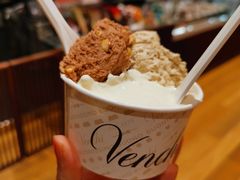 -VENCHI 闻绮(上海佛罗伦萨小镇店)