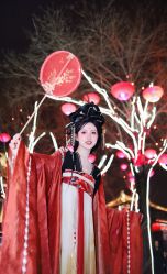 -天星轩汉服(中贸广场店)