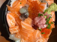 三文鱼火山丼-魔丼屋(日月光店)