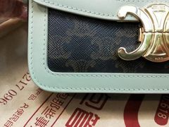 -爱革·洗衣改衣·洗鞋修鞋·洗包修包·奢侈品护理(宝地广场店)