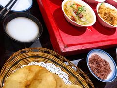 -蓝田九大碗民俗食府(蓝田店)