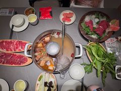 招牌牛杂鸳鸯锅-左庭右院鲜牛肉火锅(浦江欢乐颂店)