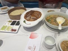-小桃红·东北菜·春饼烤鸭(南阳湖街店)