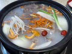 -九寨沟特色牦牛肉汤锅