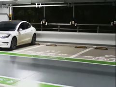 -大众空港宾馆·停车场